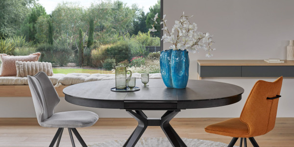 Table extensible en céramique : idéale pour recevoir à La Baule
